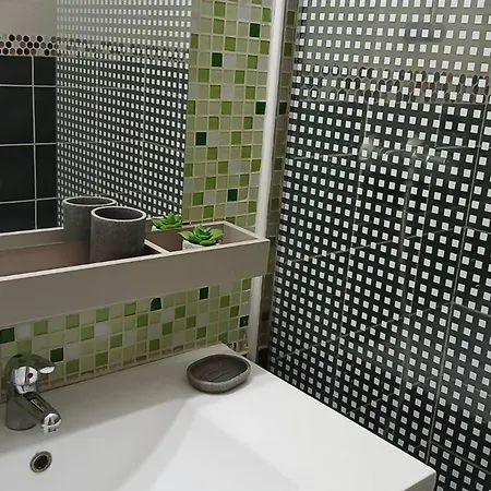 Pour 4 - Ascenseur, Vue Marina - Fr-1-696-89 Apartment